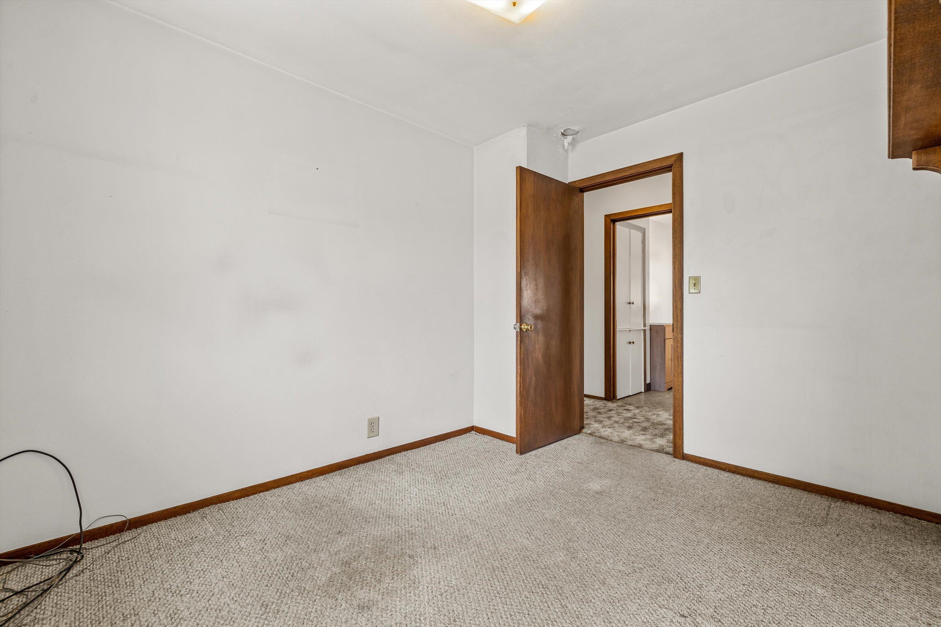 1815 Jupiter Avenue Racine, WI 53404 - Photo 21 of 34 Bedroom 3