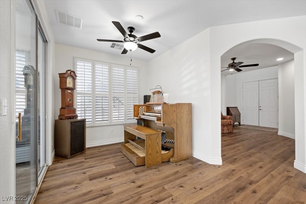 249 Cinnamon Ridge Way Henderson, NV 89015 - Photo 19 of 76 Gallery Image 19