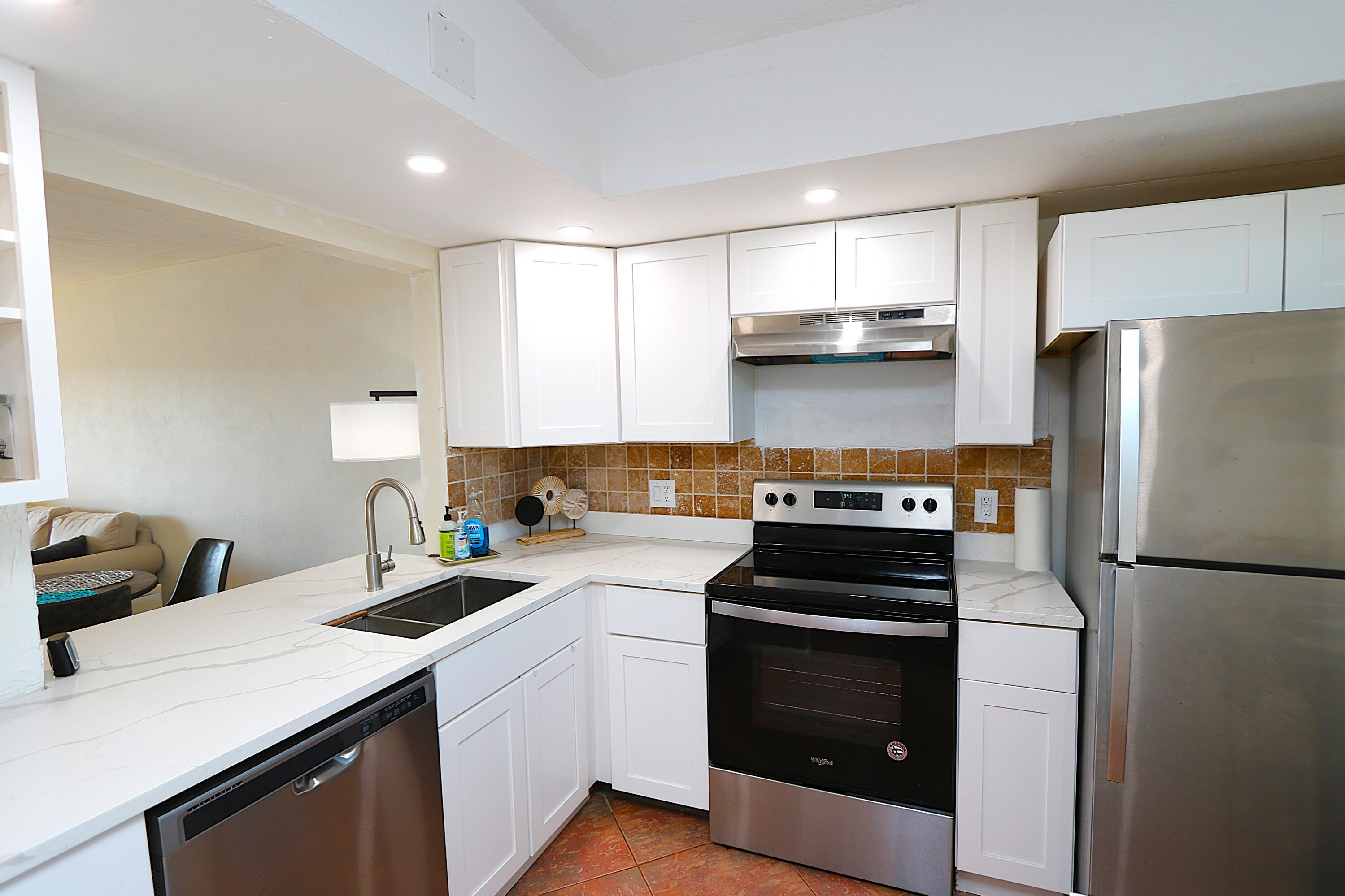 1004 Manatee Road, Unit 202 Naples, FL 34114 - Photo 4 of 31 aa