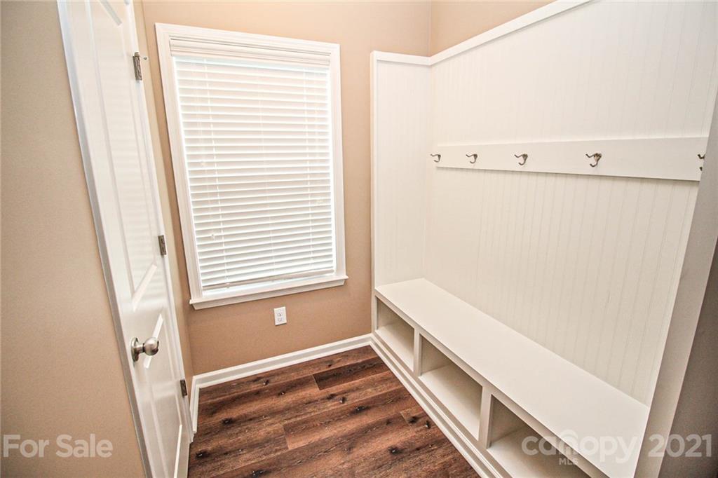 7042 Meyer Road Fort Mill, SC 29715 - Photo 10 of 18 a view of bathroom and window