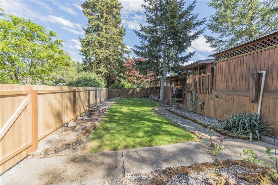 7705 195th Street Southwest Edmonds, WA 98026 - Photo 24 of 25 Gallery Image 24