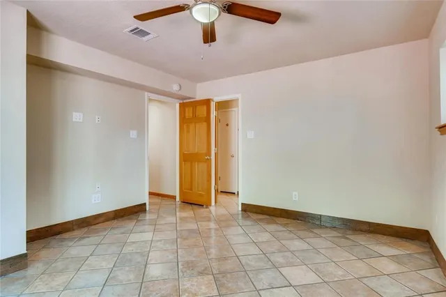 $2,250 | 1600 Whitney Way, Austin, TX 78741