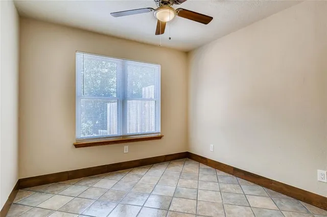 $2,250 | 1600 Whitney Way, Austin, TX 78741