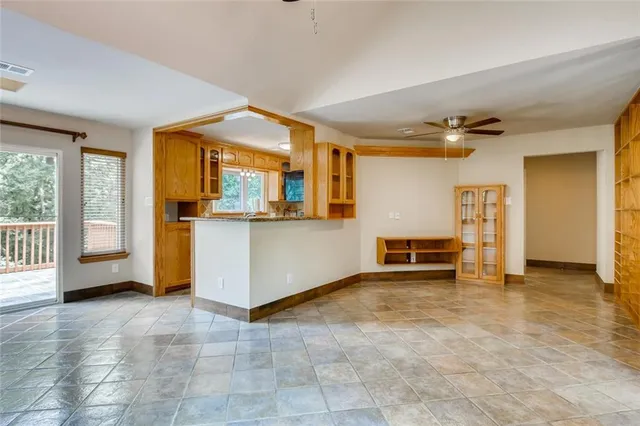 $2,250 | 1600 Whitney Way, Austin, TX 78741