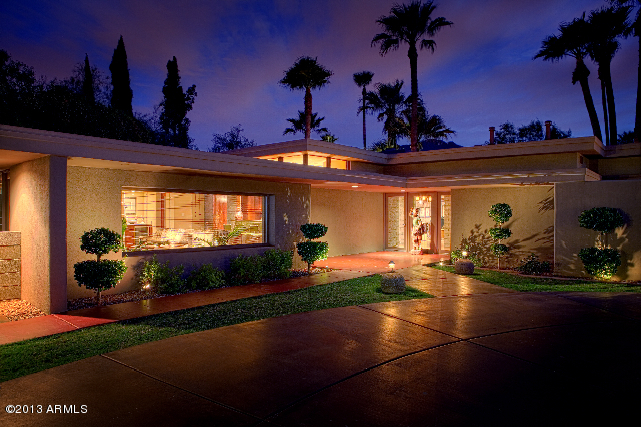 6217 East Redwing Road Paradise Valley, AZ 85253 - Photo 3 of 27 Front Entry