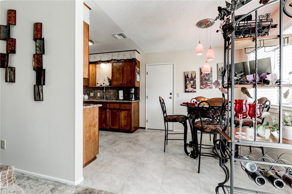 6250 Hillside Avenue Riverside, CA 92504 - Photo 12 of 32 kitchen and nook area from living room