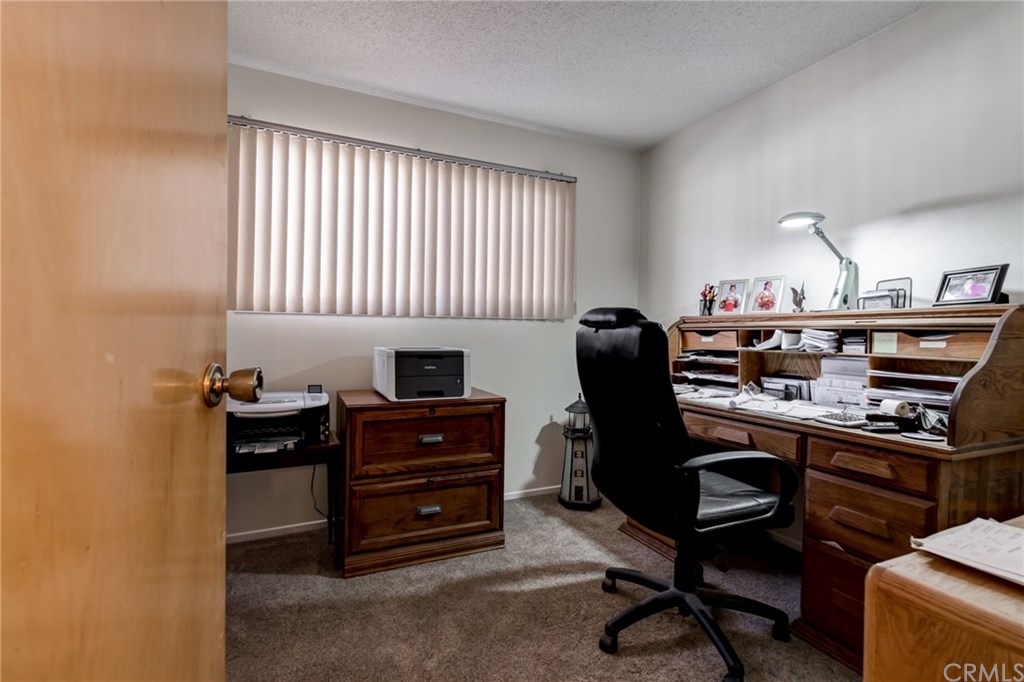 6250 Hillside Avenue Riverside, CA 92504 - Photo 20 of 32 bedroom currently being used as an office-new carpet
