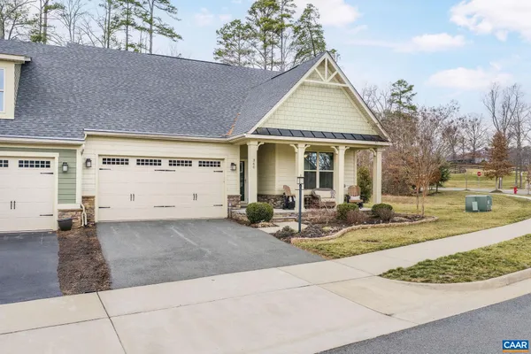 a view of a house and entertaining space