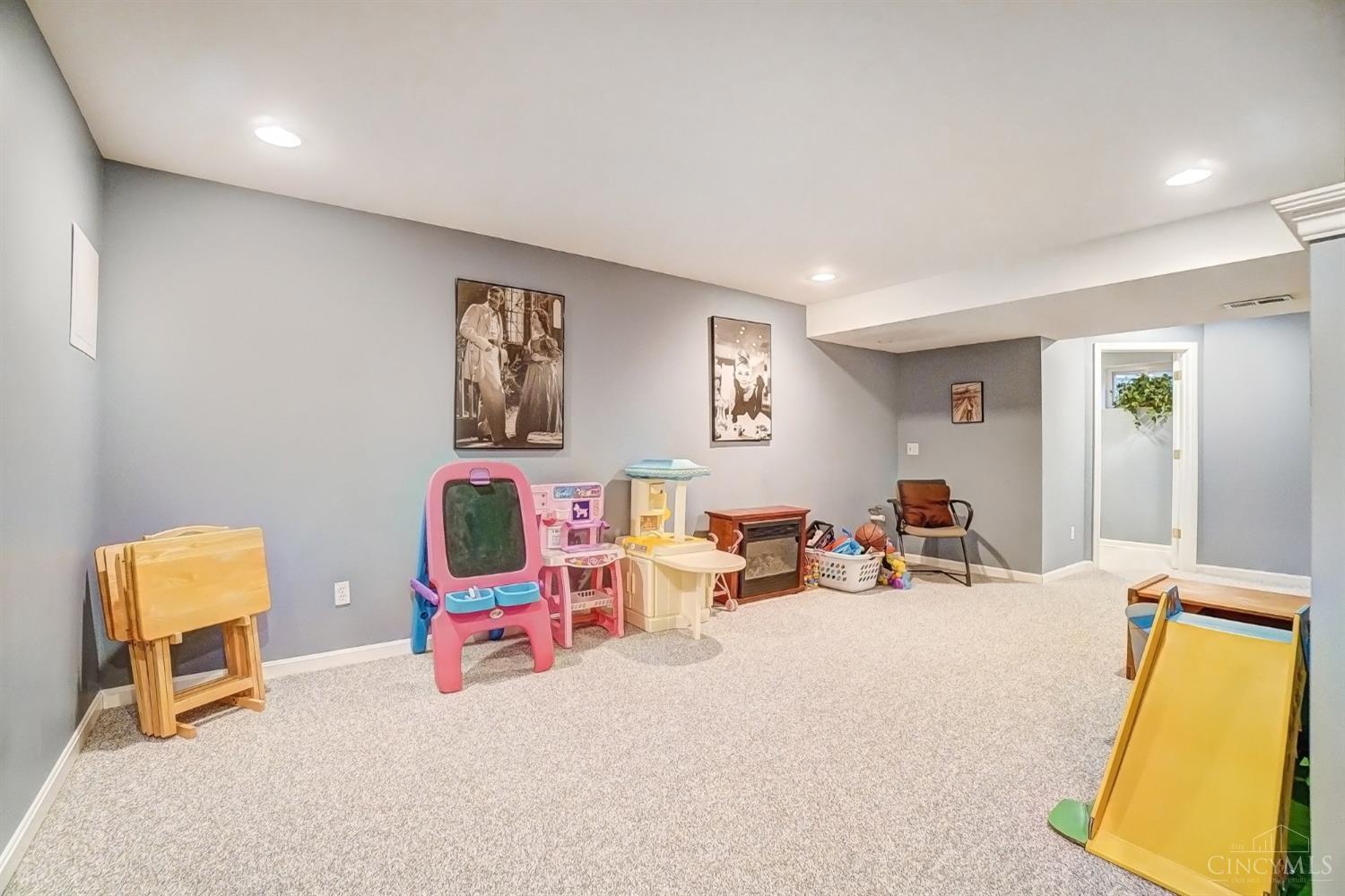 5018 Midfield Road Cincinnati, OH 45244 - Photo 57 of 81 Gallery Image 57