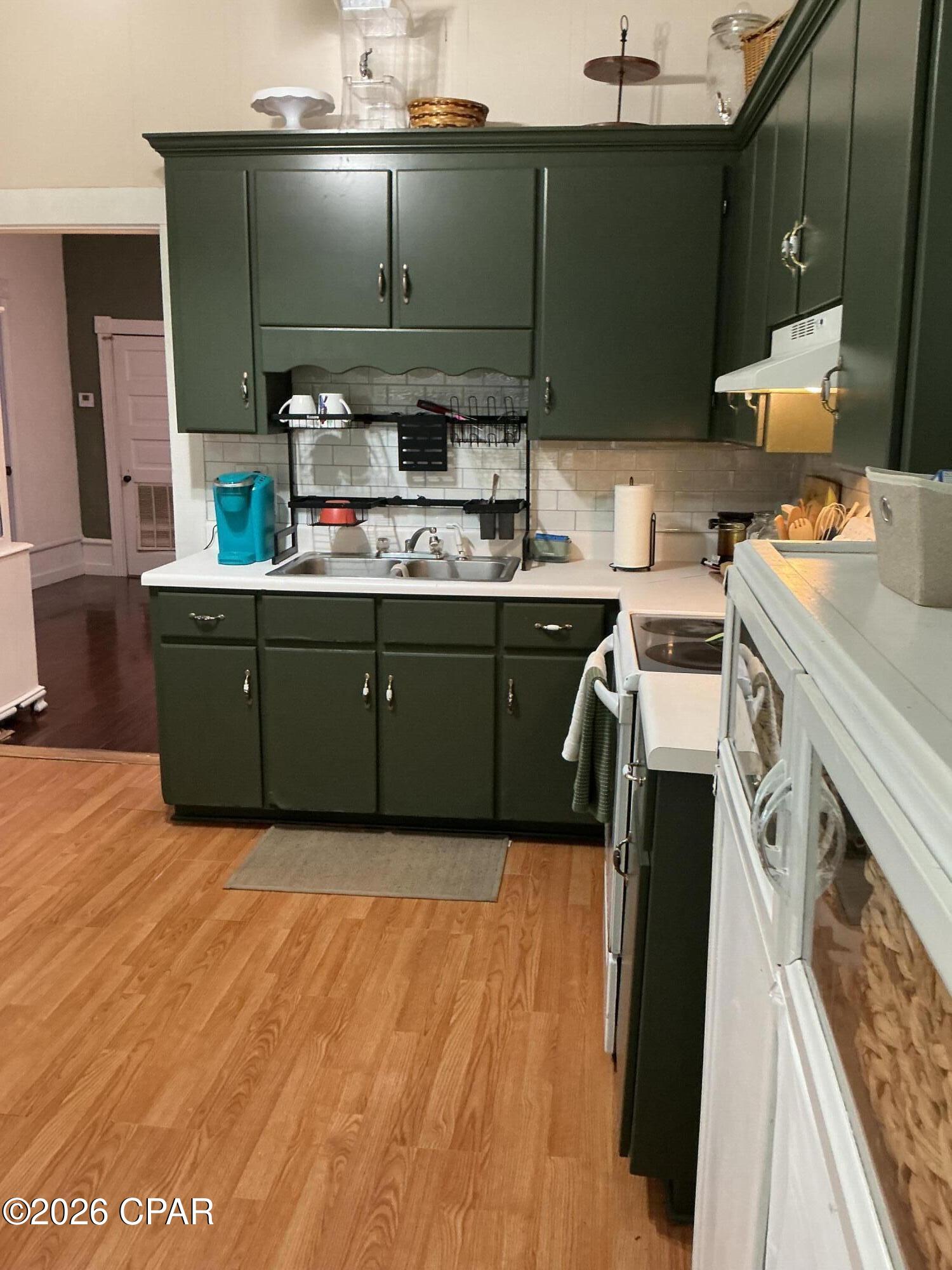 704 Main Street Chipley, FL 32428 - Photo 5 of 34