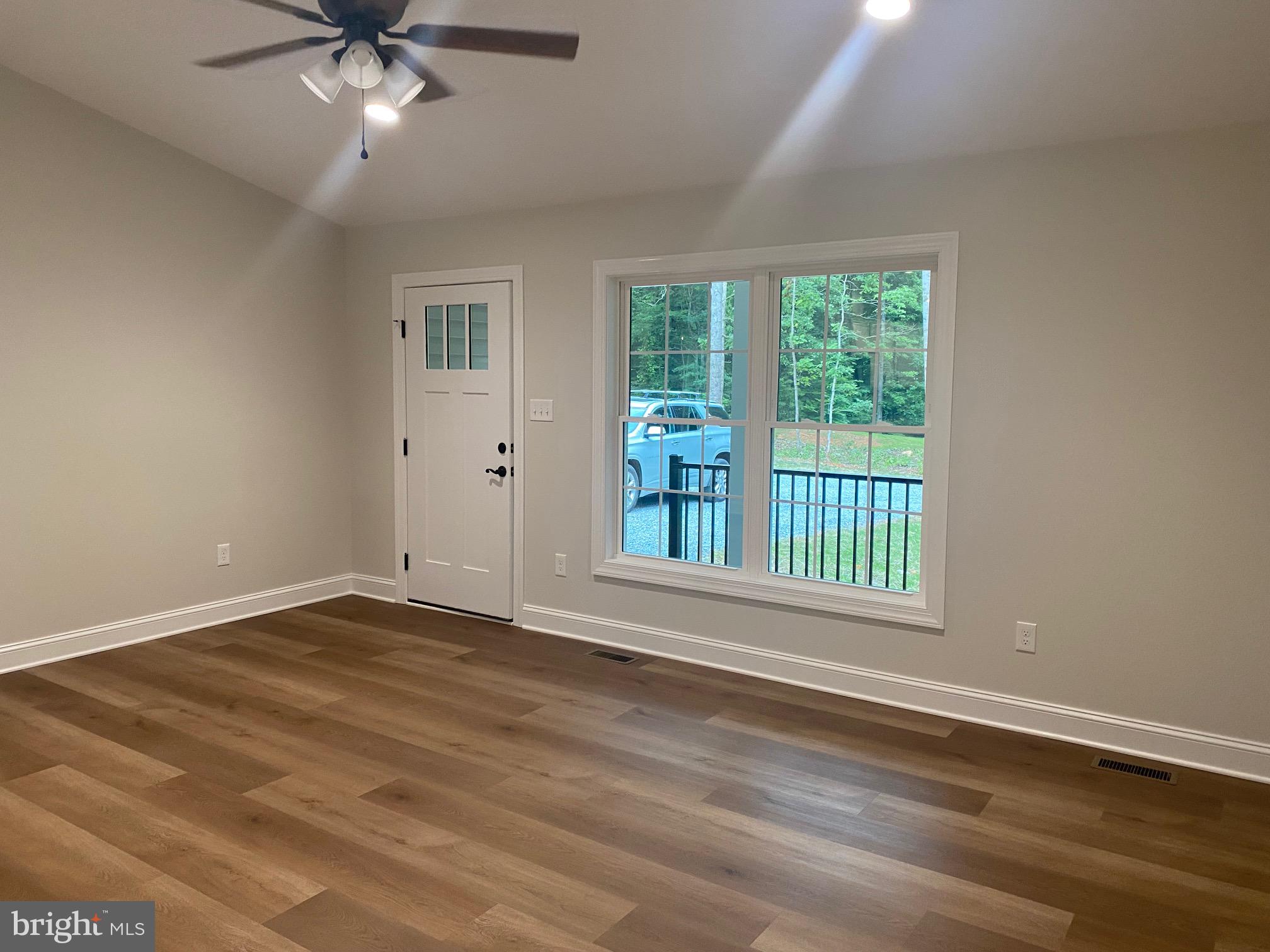 19072 South Merrimac Road Culpeper, VA 22701 - Photo 4 of 13 Great room