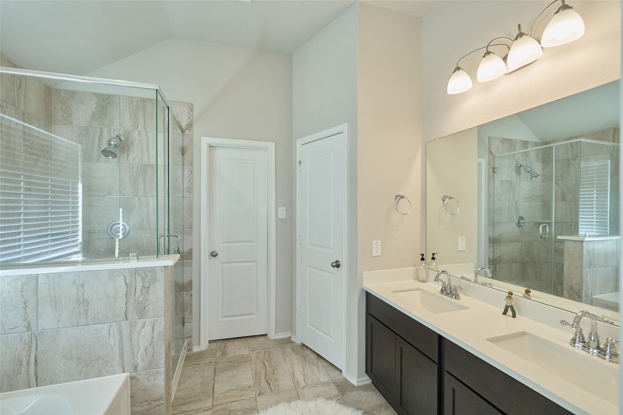 4523 Stone Ridge Lane Manvel, TX 77578 - Photo 27 of 44 Primary en suite bathroom
