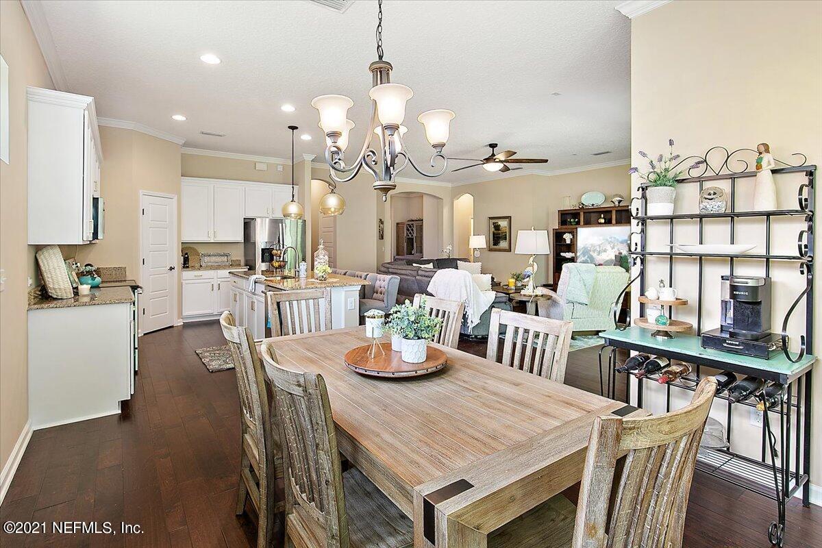 667 Battersea Drive St. Augustine, FL 32095 - Photo 12 of 32 12-Dining Area