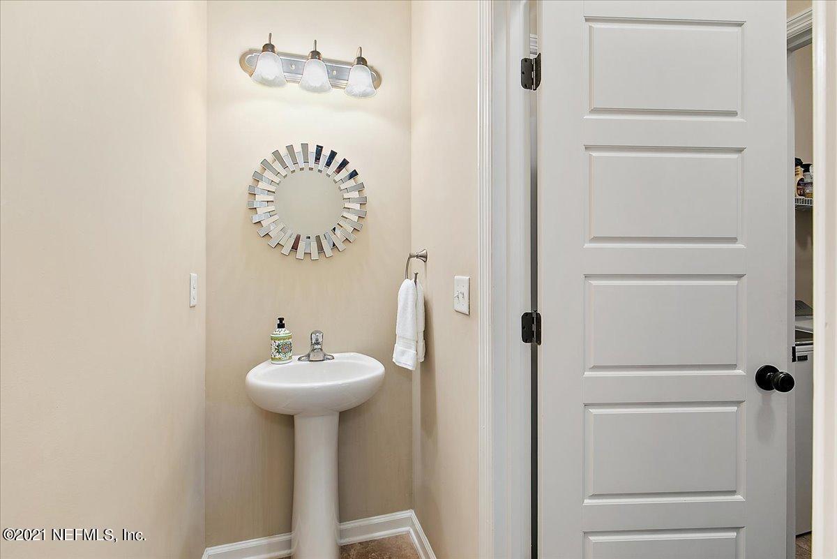 667 Battersea Drive St. Augustine, FL 32095 - Photo 14 of 32 14-Powder Room