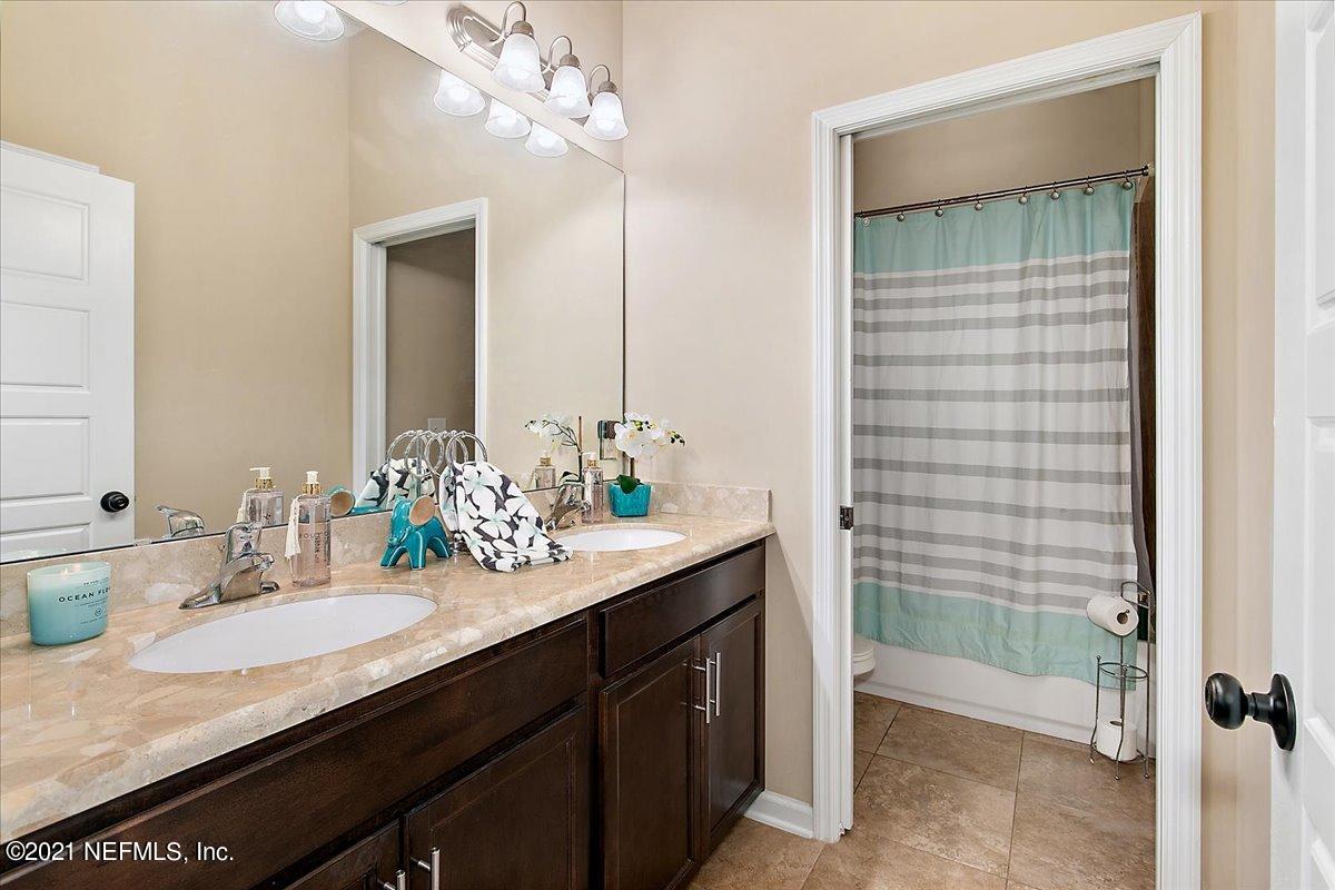 667 Battersea Drive St. Augustine, FL 32095 - Photo 23 of 32 23-Bathroom
