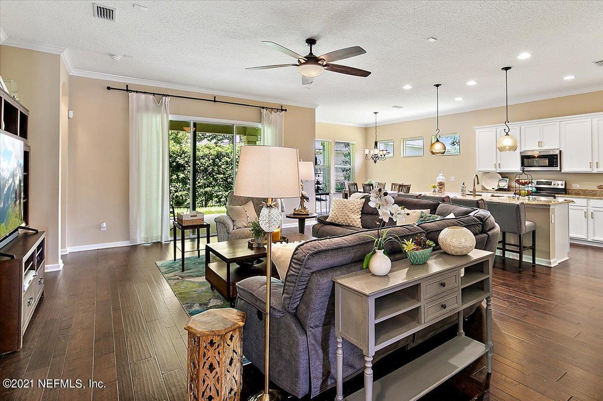 667 Battersea Drive St. Augustine, FL 32095 - Photo 3 of 32 05-Living Room