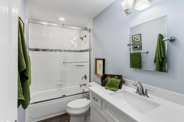 $724,900 | 350 South Lower Gardens Road, Fontana, WI 53125