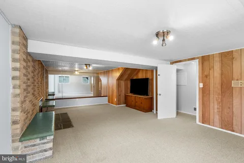 $525,000 | 1201 Chillum Manor Road, Hyattsville, MD 20783