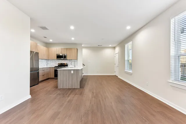 $2,805 | 17012 Marsh Wren Pass, Unit 1104C, Pflugerville, TX 78660