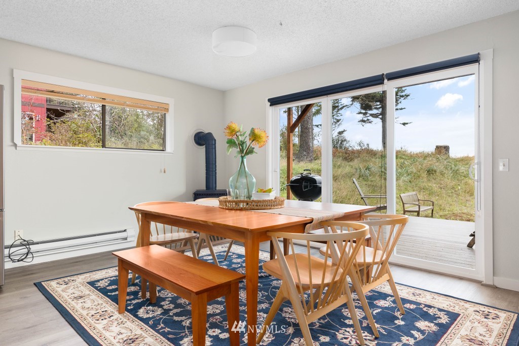 2285 West Beach Road, Unit A Oak Harbor, WA 98277 - Photo 11 of 38 Gallery Image 11