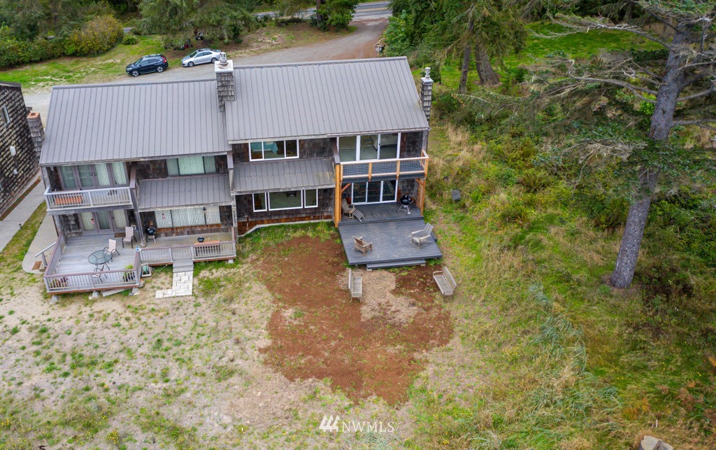 2285 West Beach Road, Unit A Oak Harbor, WA 98277 - Photo 3 of 38 Gallery Image 3