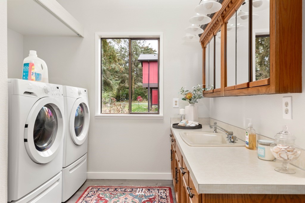 2285 West Beach Road, Unit A Oak Harbor, WA 98277 - Photo 31 of 38 Gallery Image 31