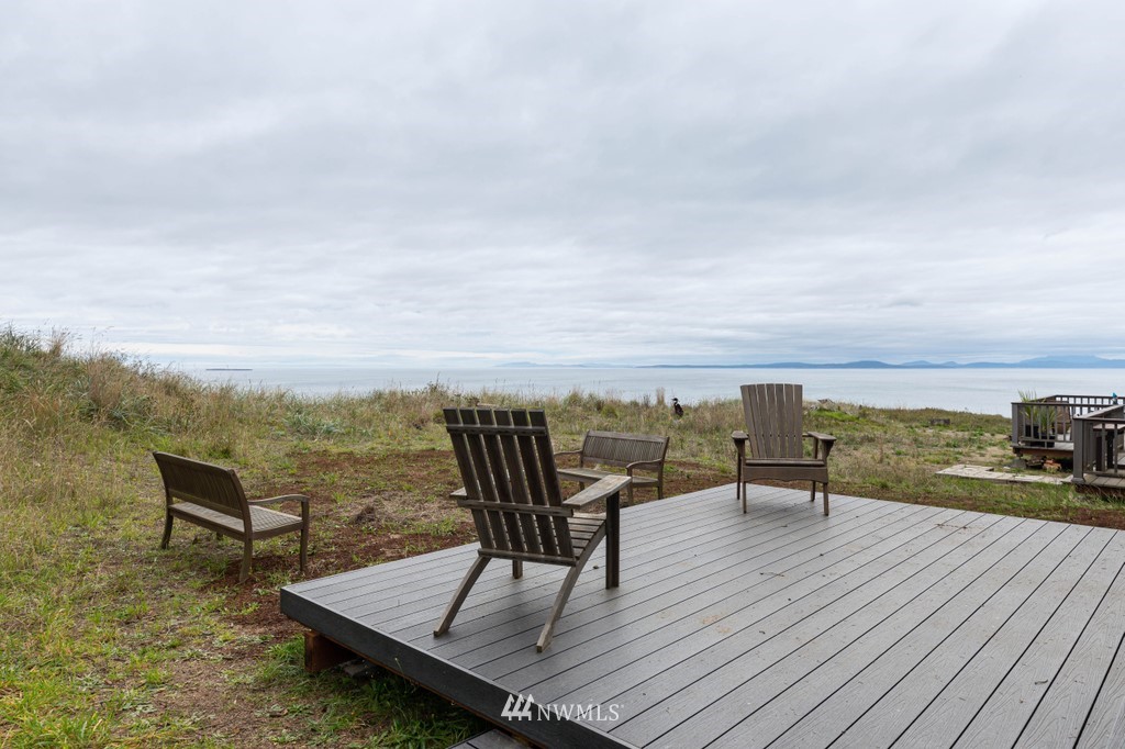 2285 West Beach Road, Unit A Oak Harbor, WA 98277 - Photo 34 of 38 Gallery Image 34