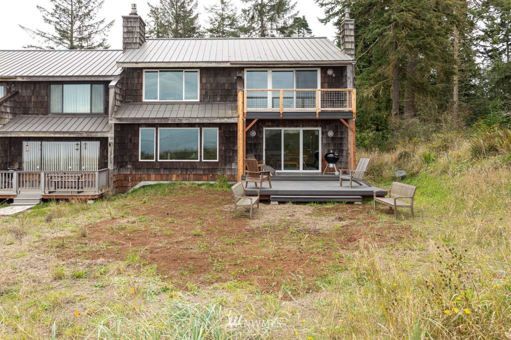 2285 West Beach Road, Unit A Oak Harbor, WA 98277 - Photo 38 of 38 Gallery Image 38