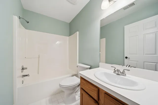 $244,900 | 9588 Wheat Grass, Belleville, MI 48111