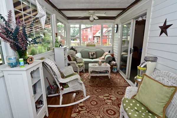 35 Hiawatha Road Woburn, MA 01801 - Photo 15 of 26 Gallery Image 15