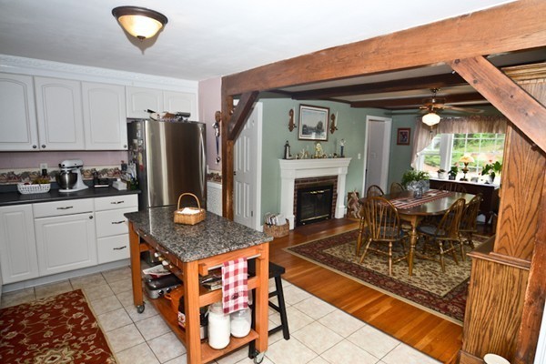 35 Hiawatha Road Woburn, MA 01801 - Photo 6 of 26 Gallery Image 6