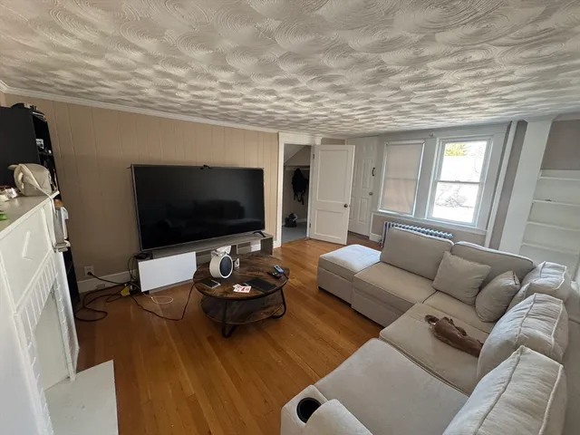 $2,225 | 187 Danforth Street, Unit 2, Framingham, MA 01701