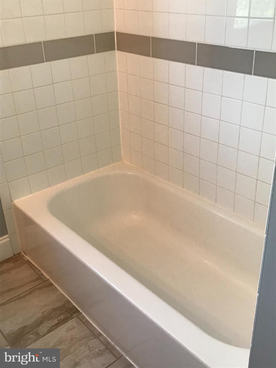 7712 Charlesmont Road Dundalk, MD 21222 - Photo 20 of 35 Bathroom