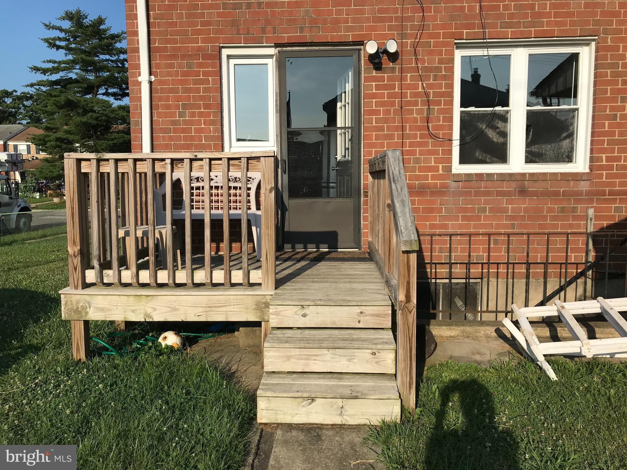 7712 Charlesmont Road Dundalk, MD 21222 - Photo 32 of 35 Exterior Rear / Deck / Yard