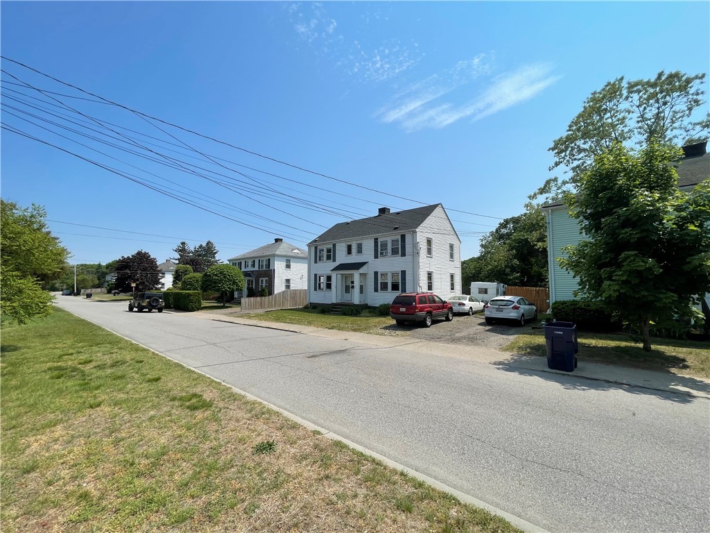 44 Yorktown Road North Kingstown, RI 02852 - Photo 3 of 10 Gallery Image 3