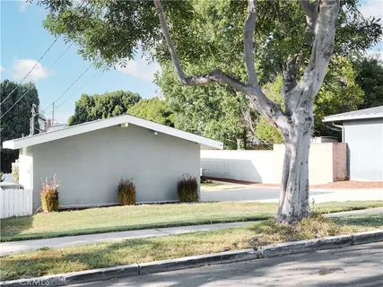 $1,699,000 | 705 West Palm Avenue, El Segundo, CA 90245