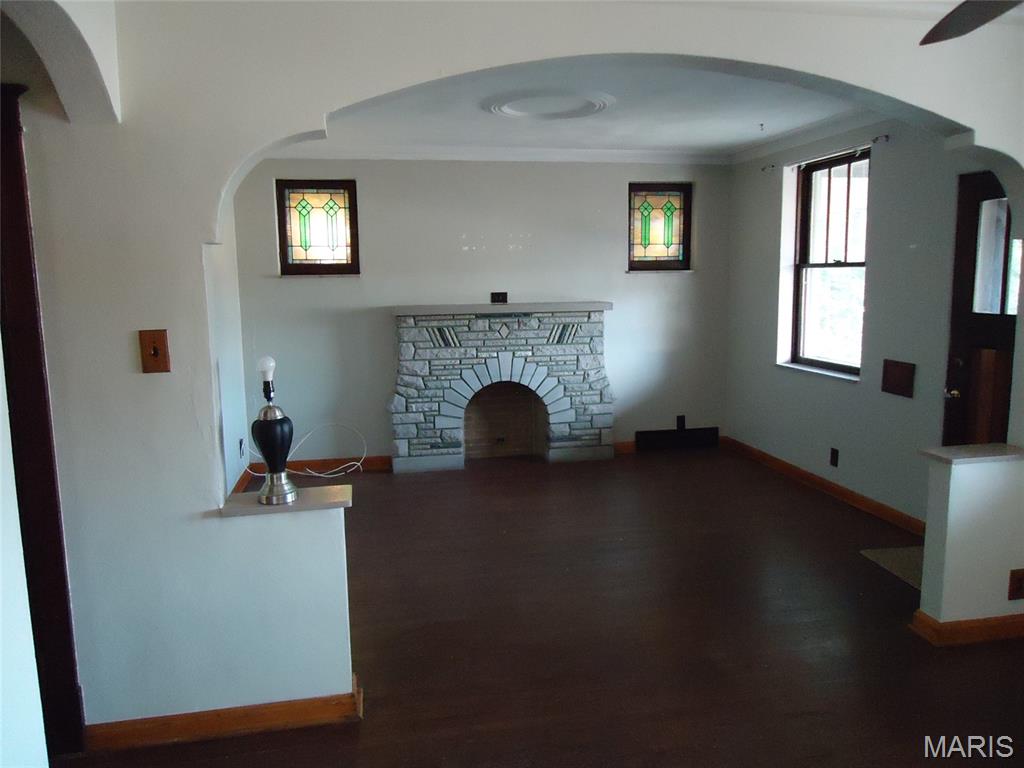 306 Union Road St. Louis, MO 63123 - Photo 8 of 34 Gallery Image 8