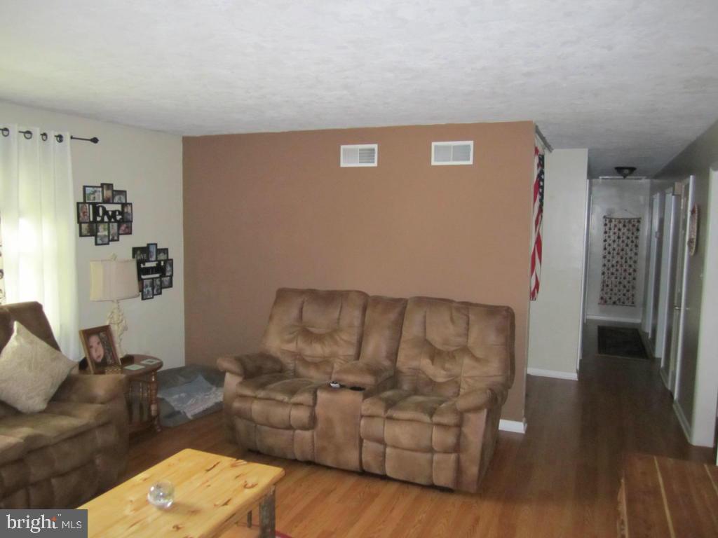 116 North Penryn Road Manheim, PA 17545 - Photo 3 of 24