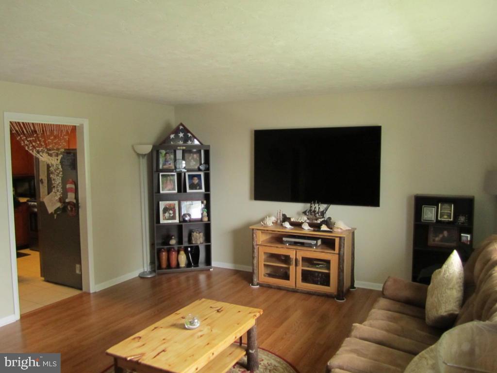 116 North Penryn Road Manheim, PA 17545 - Photo 5 of 24