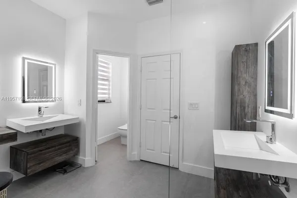 $1,049,000 | 10023 Northwest 89th Terrace, Doral, FL 33178
