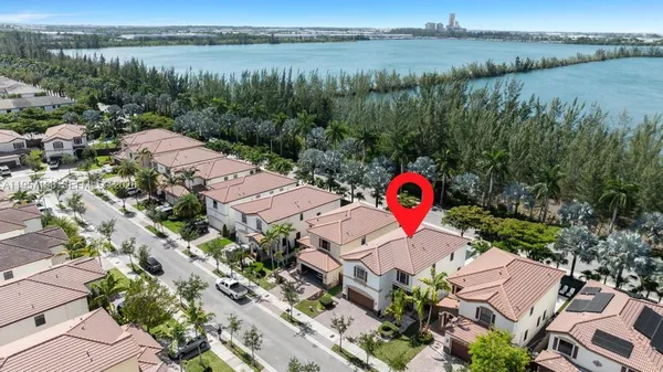 $1,049,000 | 10023 Northwest 89th Terrace, Doral, FL 33178