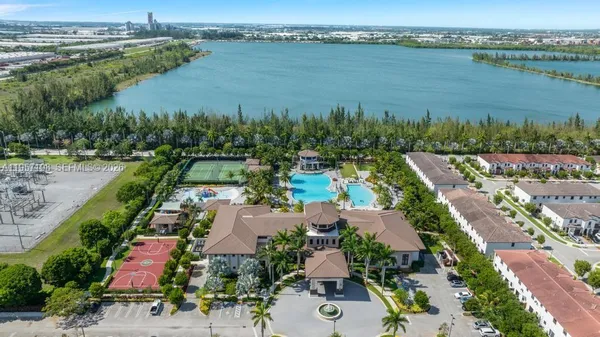 $1,049,000 | 10023 Northwest 89th Terrace, Doral, FL 33178
