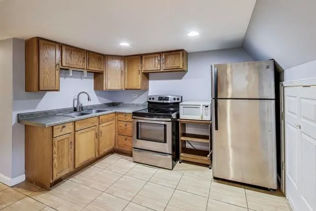 $1,250 | 5440 North Ashland Avenue, Unit G, Chicago, IL 60640