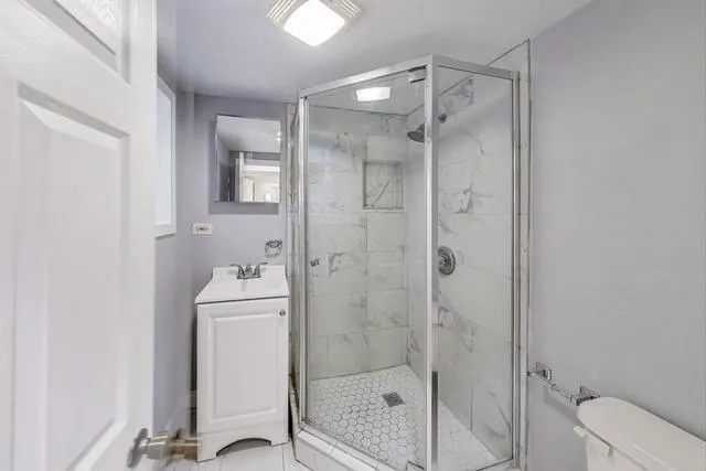 $1,250 | 5440 North Ashland Avenue, Unit G, Chicago, IL 60640