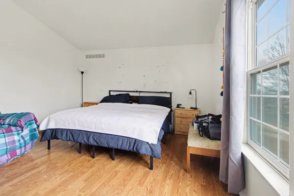 $329,900 | 7235 Roxbury Drive, Ypsilanti, MI 48197