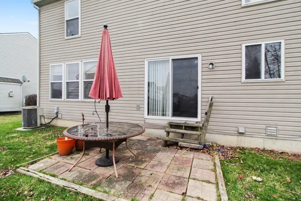 $329,900 | 7235 Roxbury Drive, Ypsilanti, MI 48197