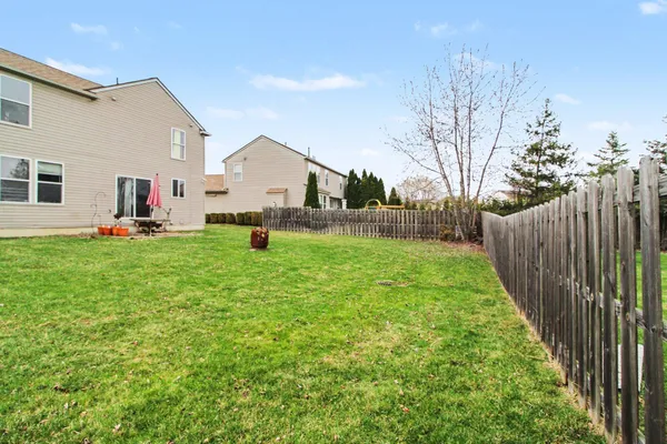 $329,900 | 7235 Roxbury Drive, Ypsilanti, MI 48197