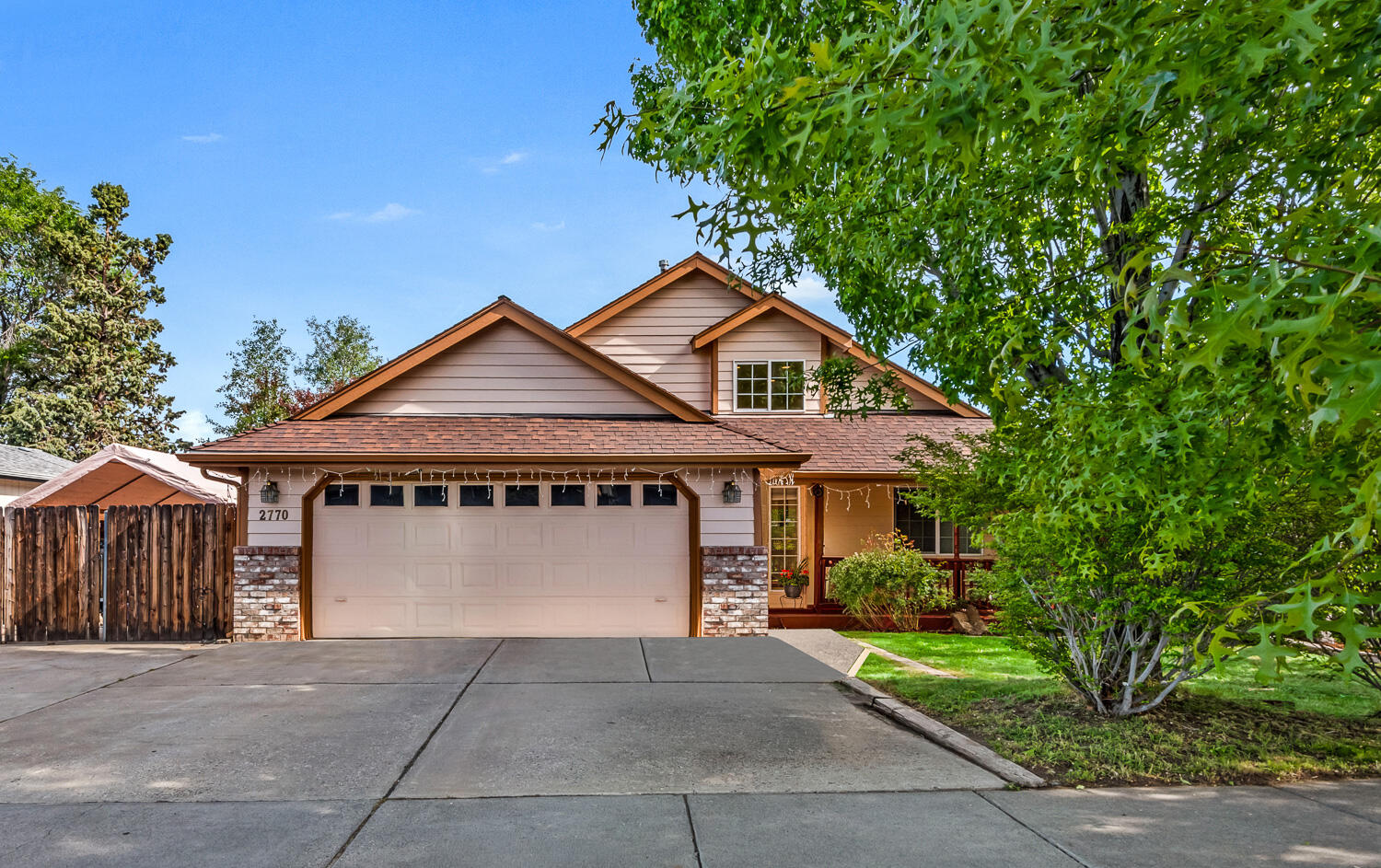 2770 Faith Bend, OR 97701 - Photo 5 of 26