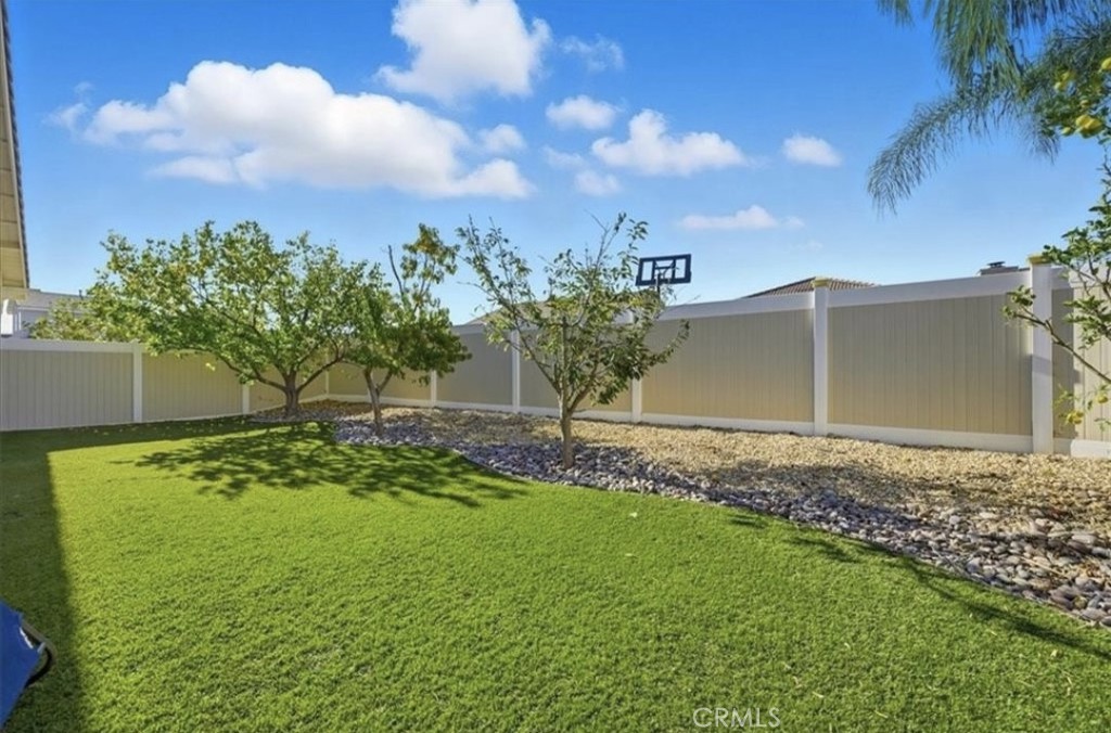 24884 Butterchurn Road Wildomar, CA 92595 - Photo 12 of 31