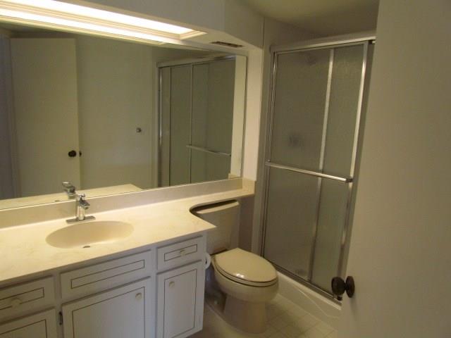 1850 Bay Road, Unit 1A Vero Beach, FL 32963 - Photo 15 of 32 Gallery Image 15